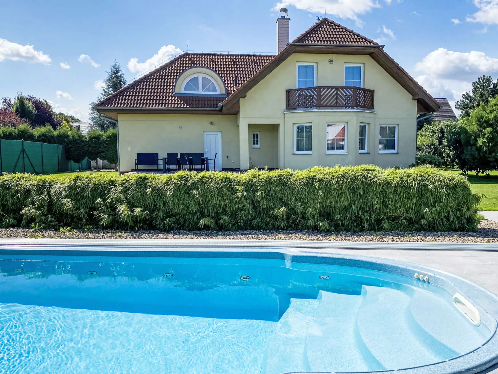 Pool & Garden Villa