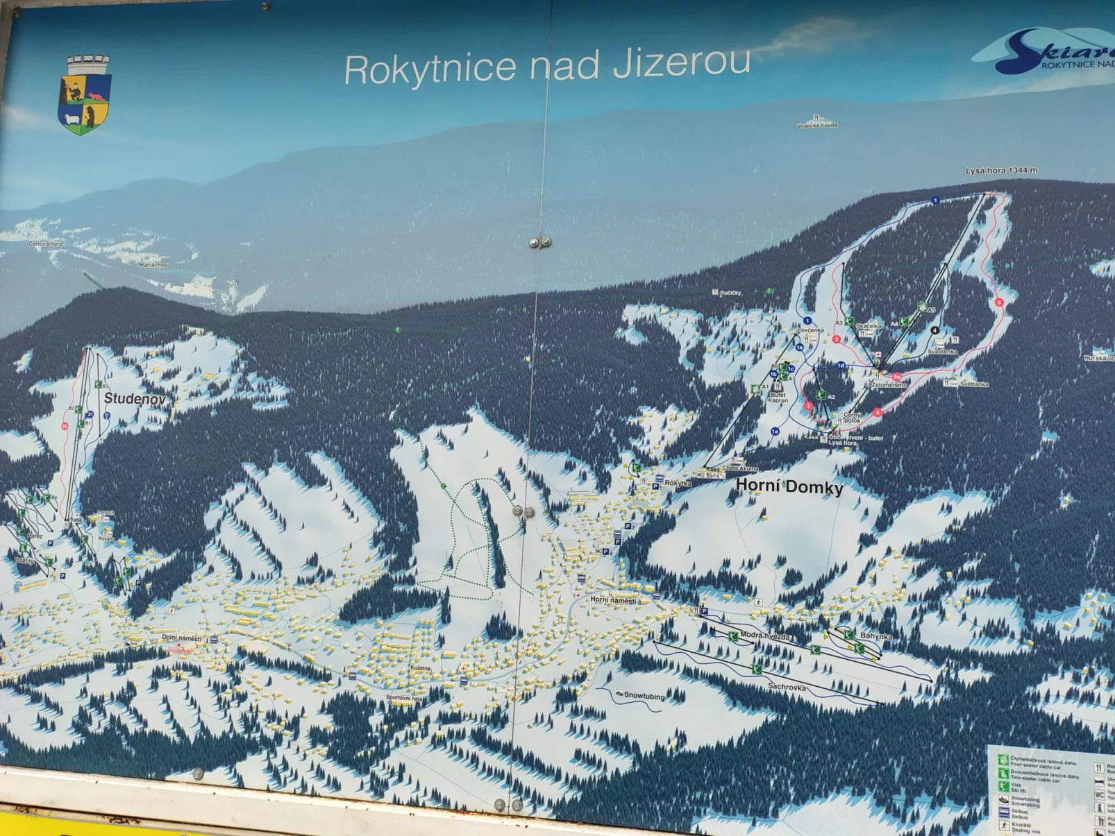 Rosie-Dolní náměstí-Omgeving