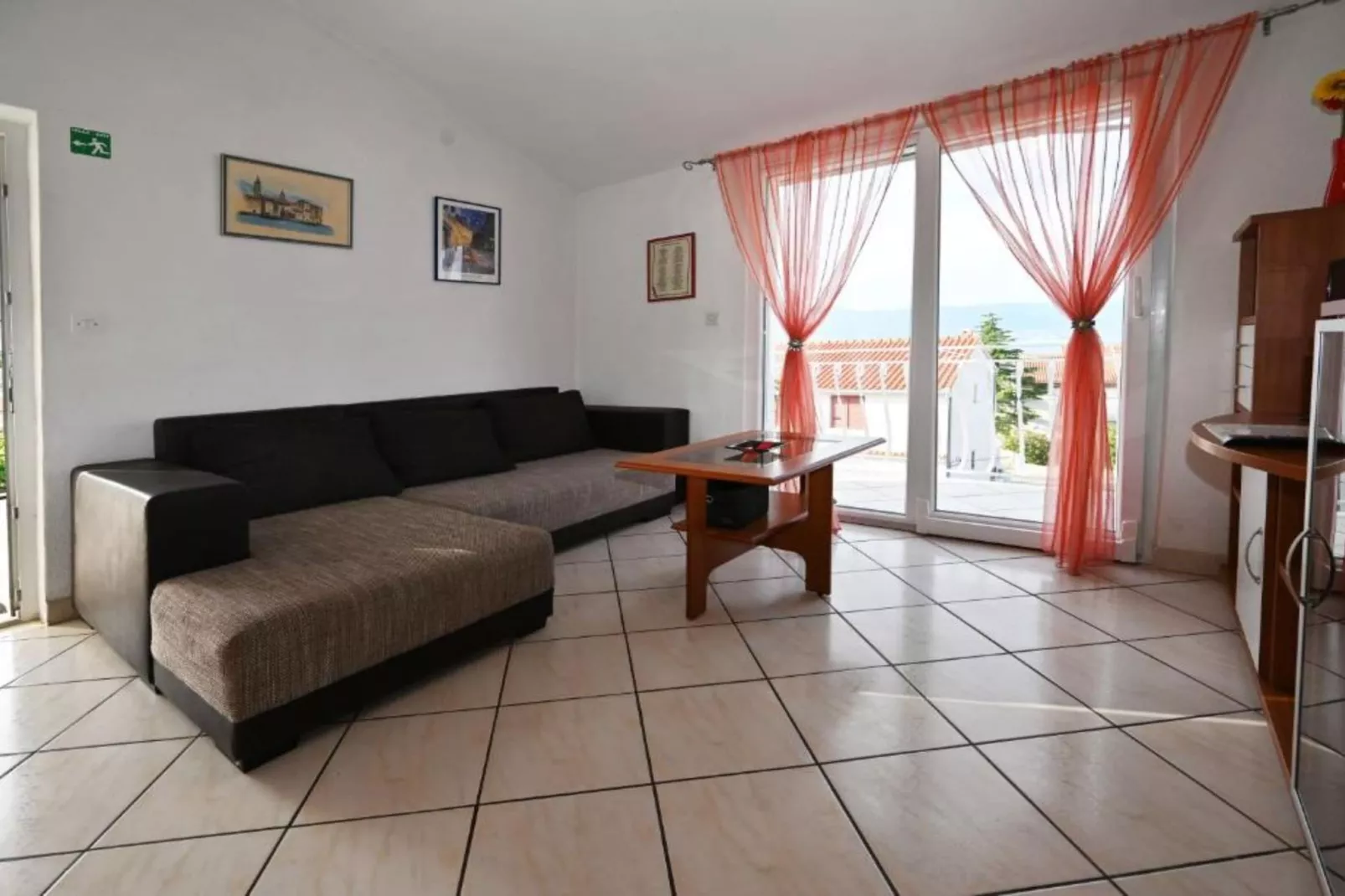 Apartments Mihovilović - 50 m from beach - Superior Two Bedroom Apartment with Balcony and Sea View (A3)