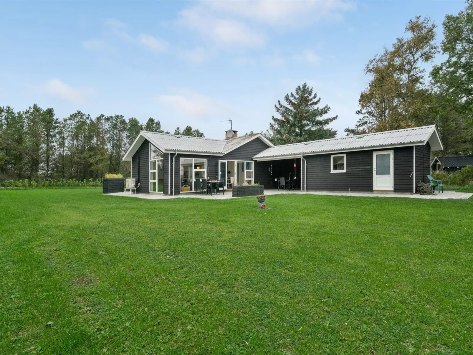 "Herwarth" - 400m from the sea