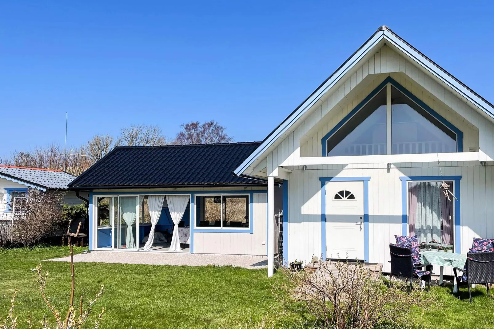 Charmant tuinhuisje in Levide