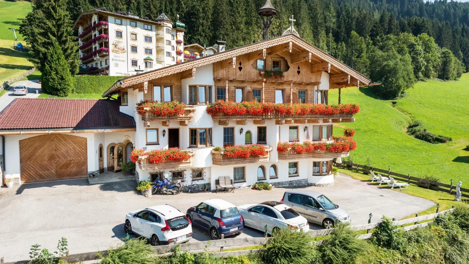 Landhaus Marchfeld Top 5-Buitenkant zomer