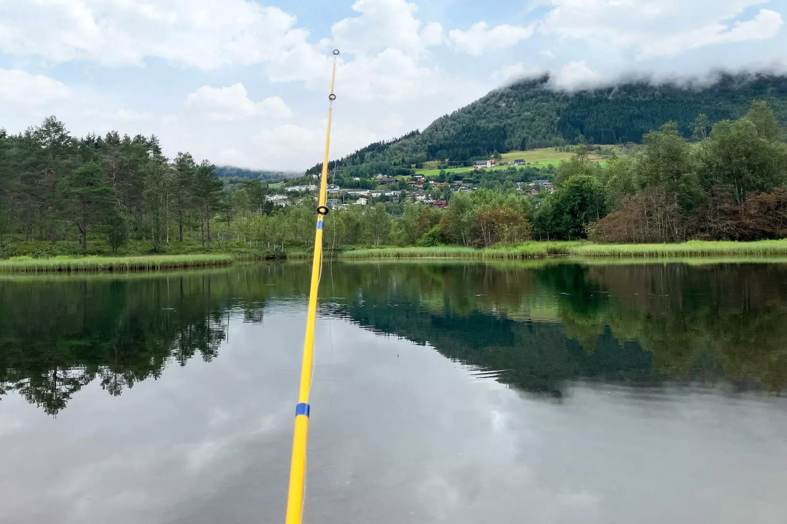 Afgelegen Bergtoevlucht-By Traum-Niet-getagd
