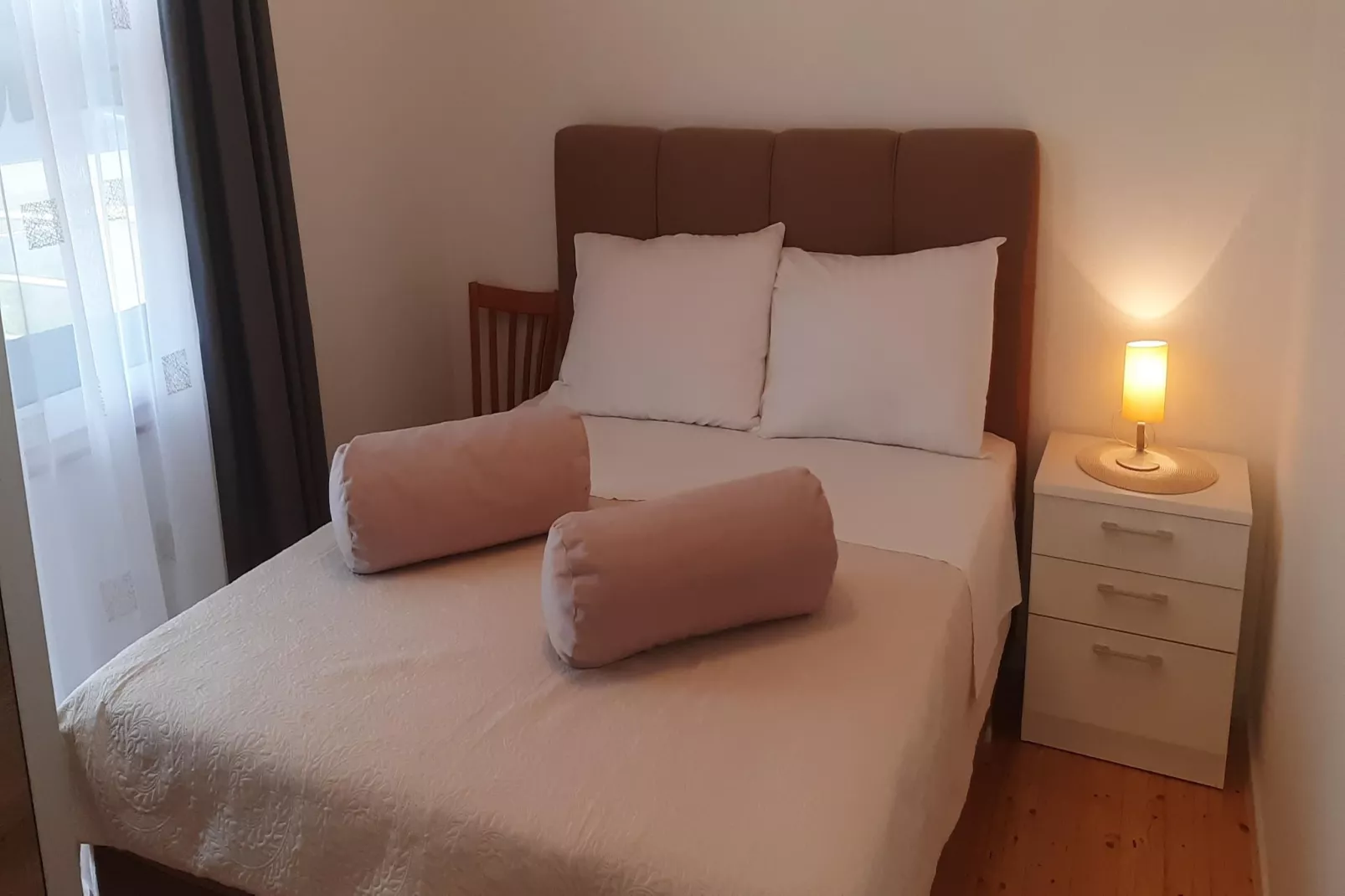 Appartement LUG 2 / 55qm AP10 / first floor-Slaapkamer