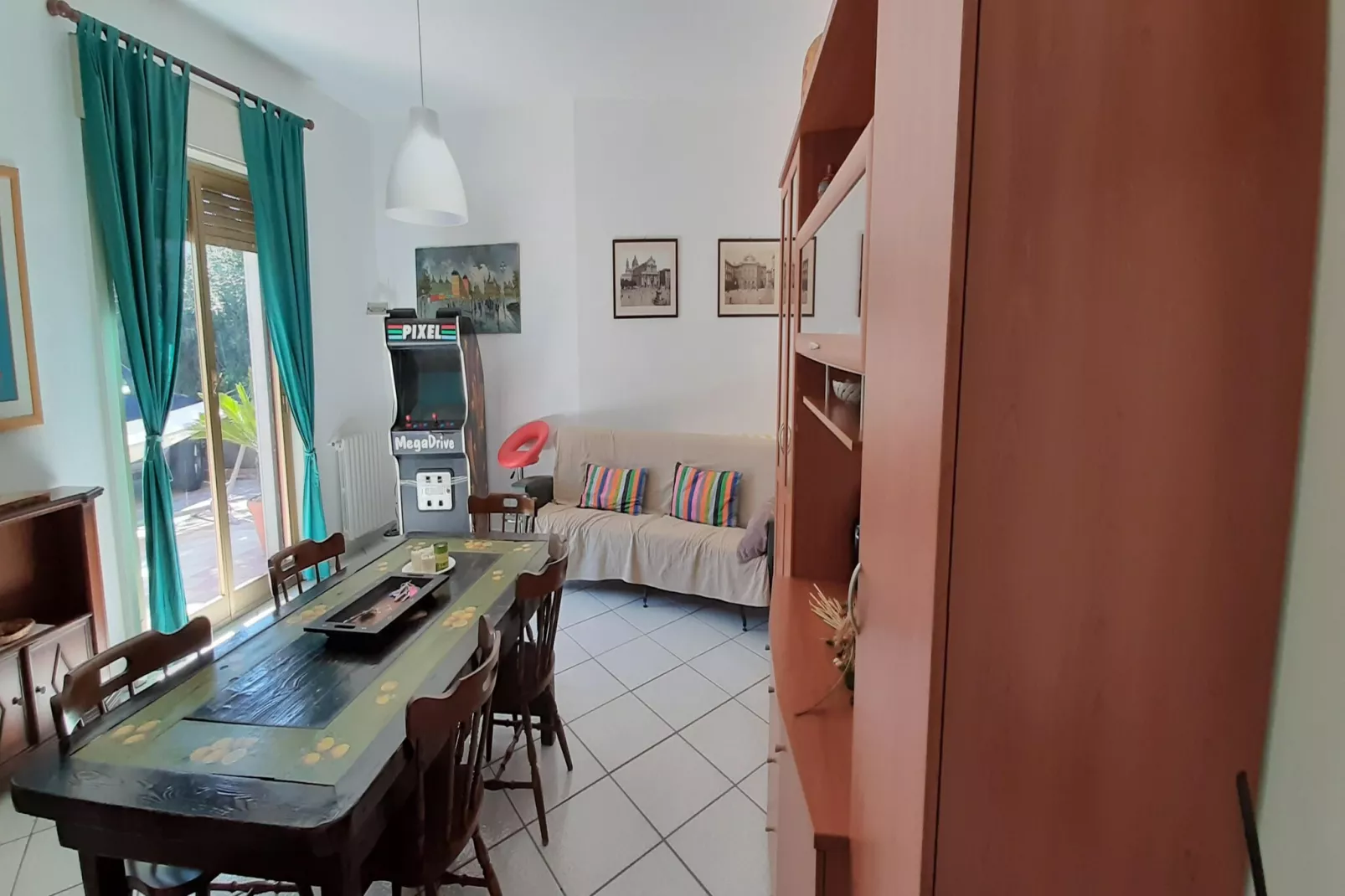 Casa Fassari-Eetkamer