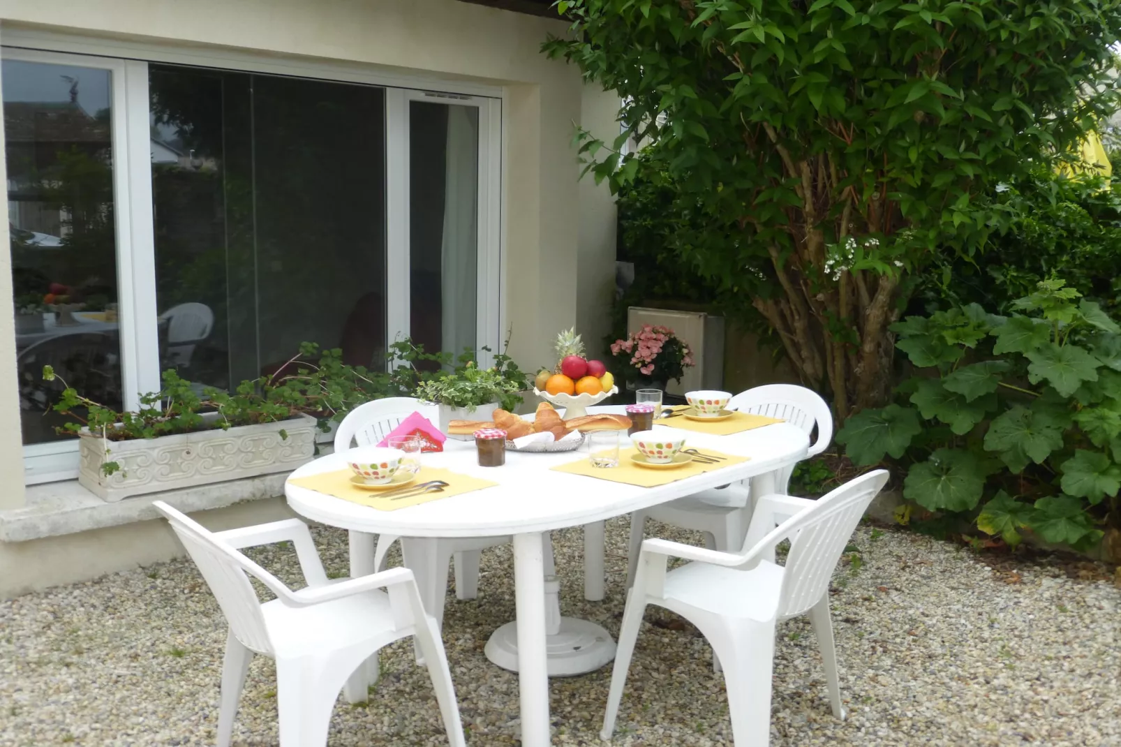 Holiday flat, Arromanches-les-Bains-SLOOP - app. au rez-de-chaussée-Terrasbalkon