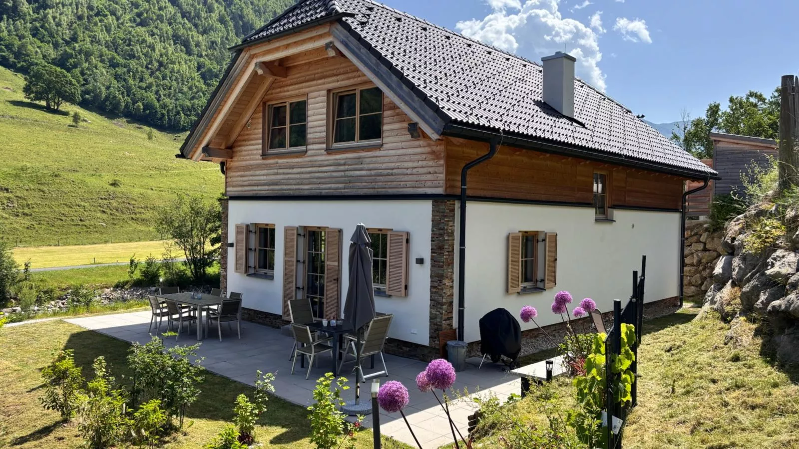 Haus Hestia-Buitenkant zomer