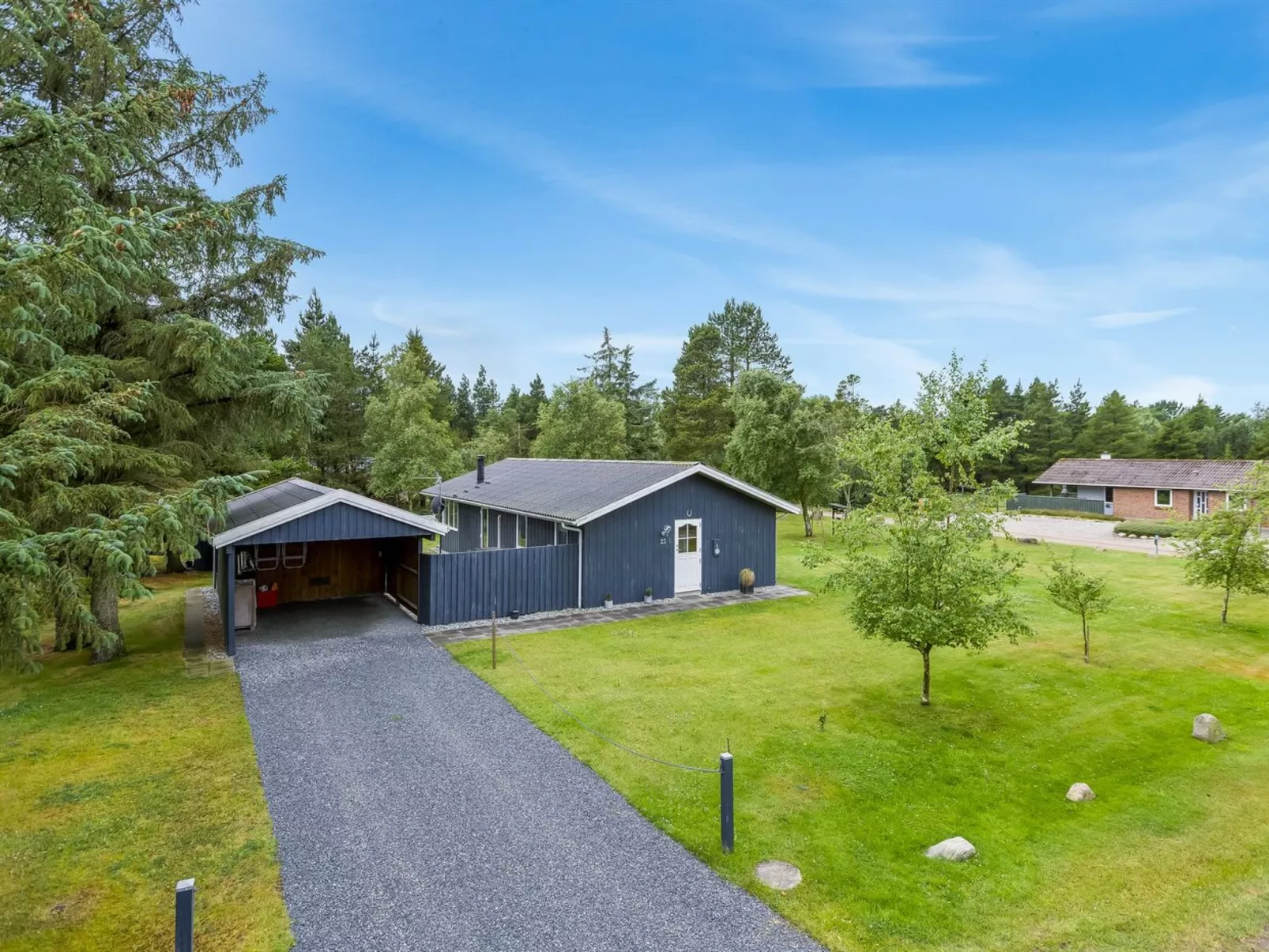 "Fiallar" - 3.2km from the sea-Buiten