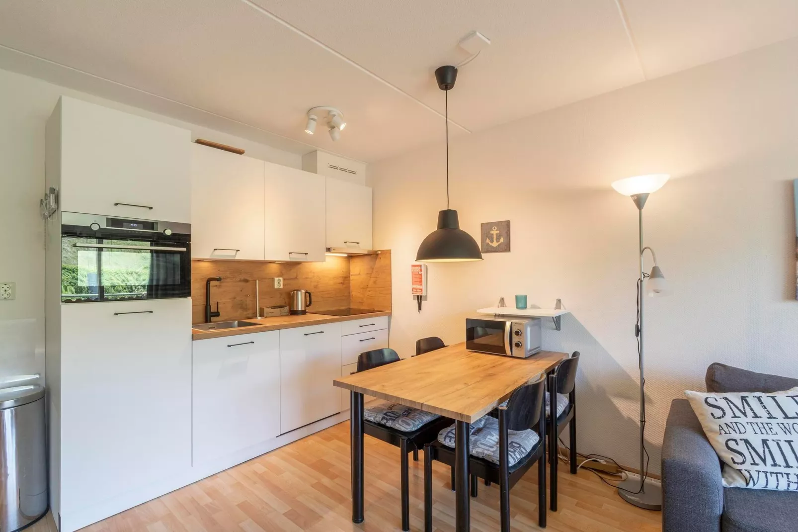 Beach Appartement 25-Eetkamer