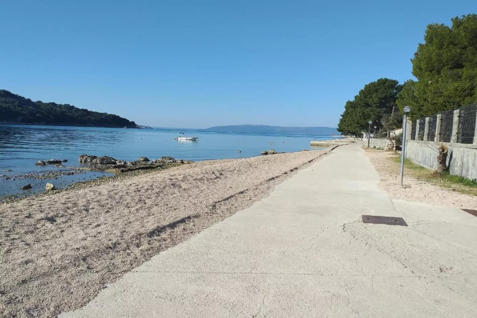 Apartment Paula with Sea View-Gebieden zomer 1km