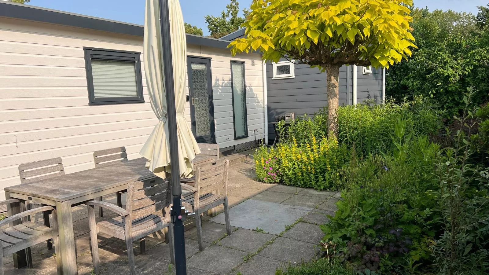 Chalet Sea Birds-Tuinen zomer