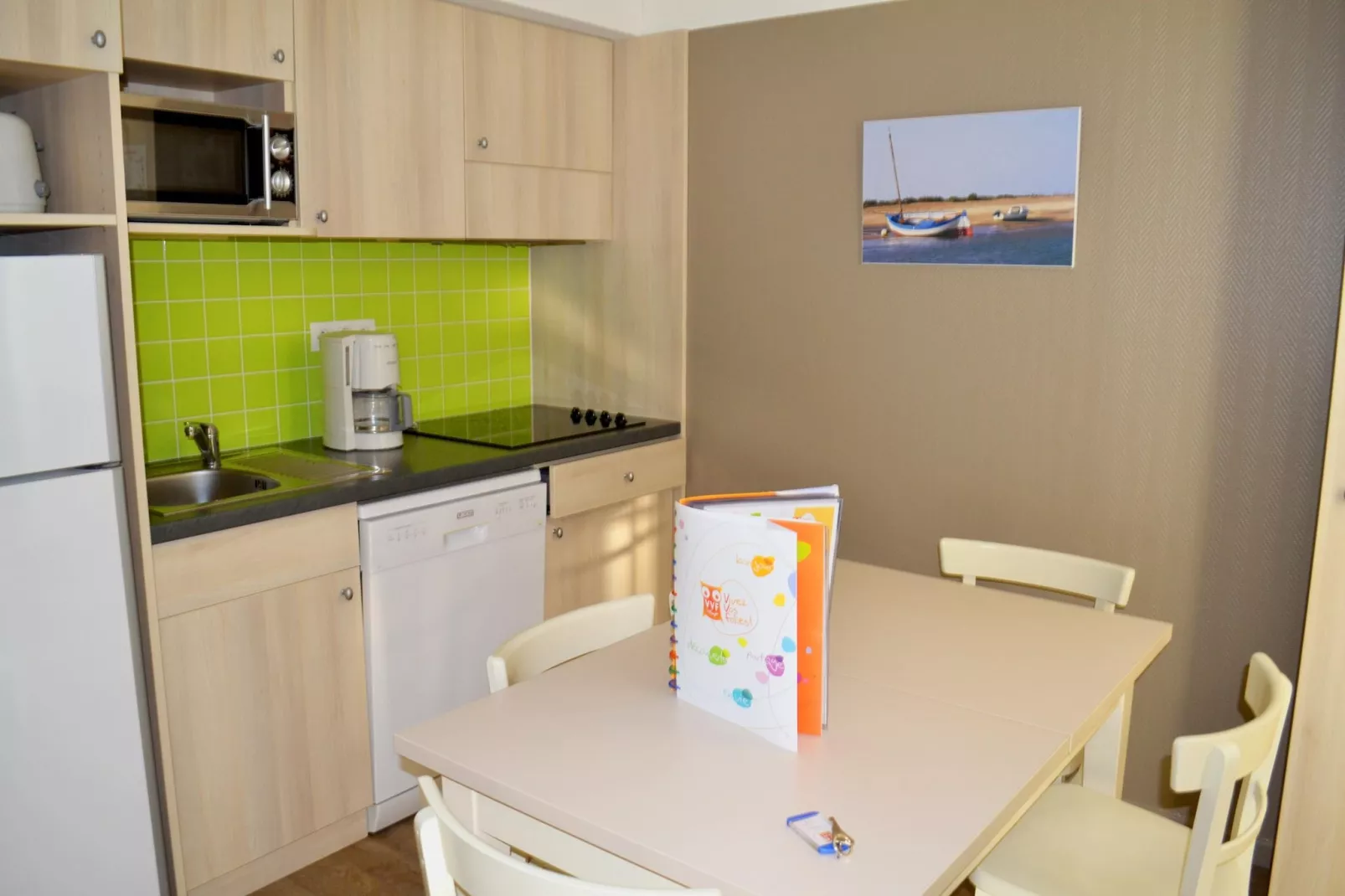 Gîte 3 Pièces 5 Personnes 1 bébé / PORTBAIL PEA 25