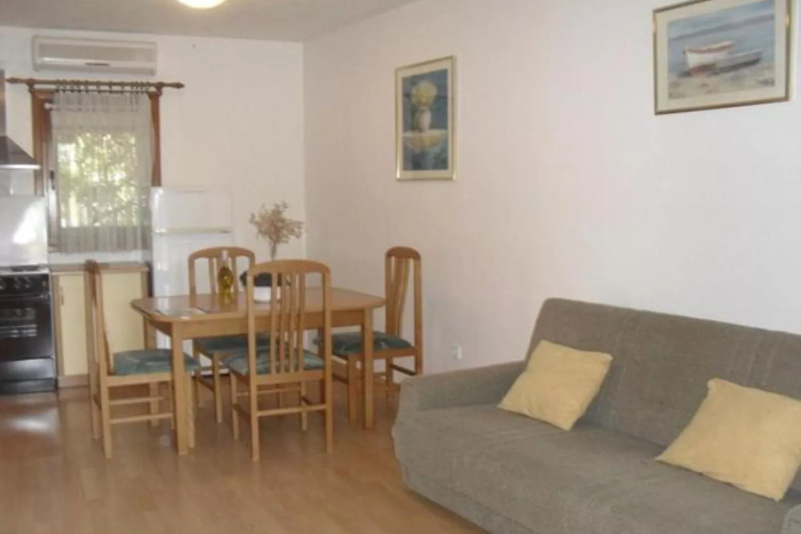 Apartments White House - Two Bedroom Apartment with Terrace 1