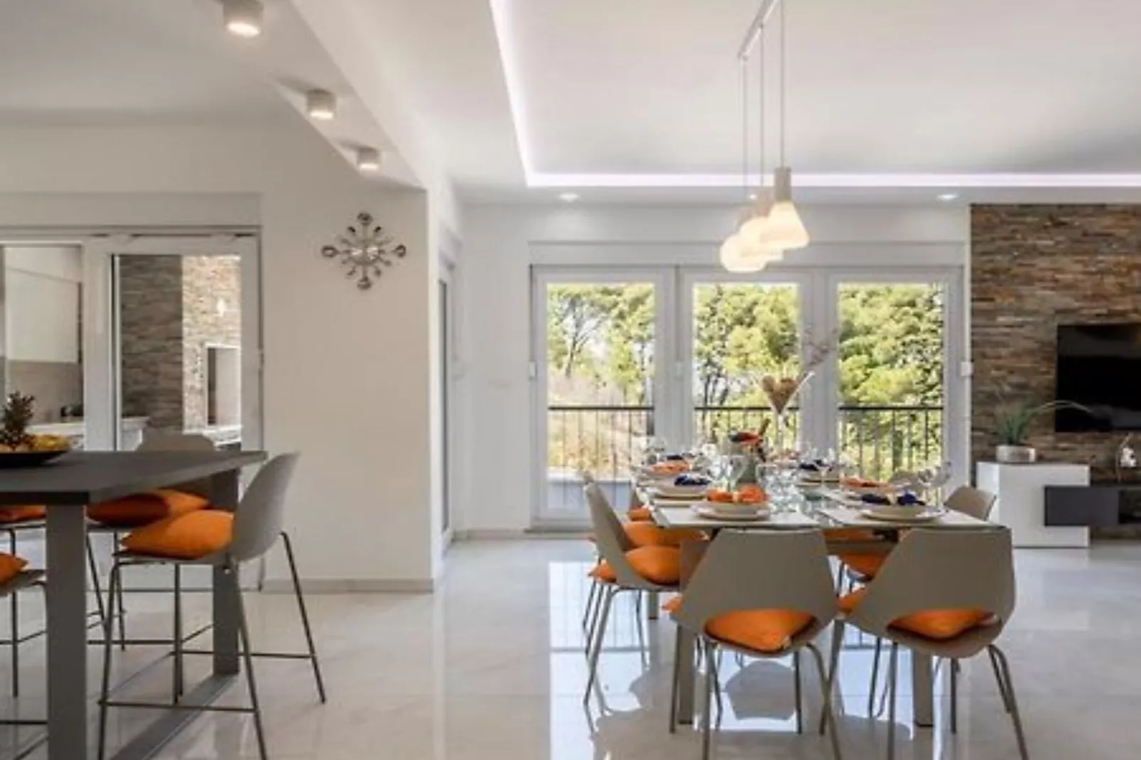 Modern & Stylish Villa with Private Pool - Four Bedroom Villa with Pool