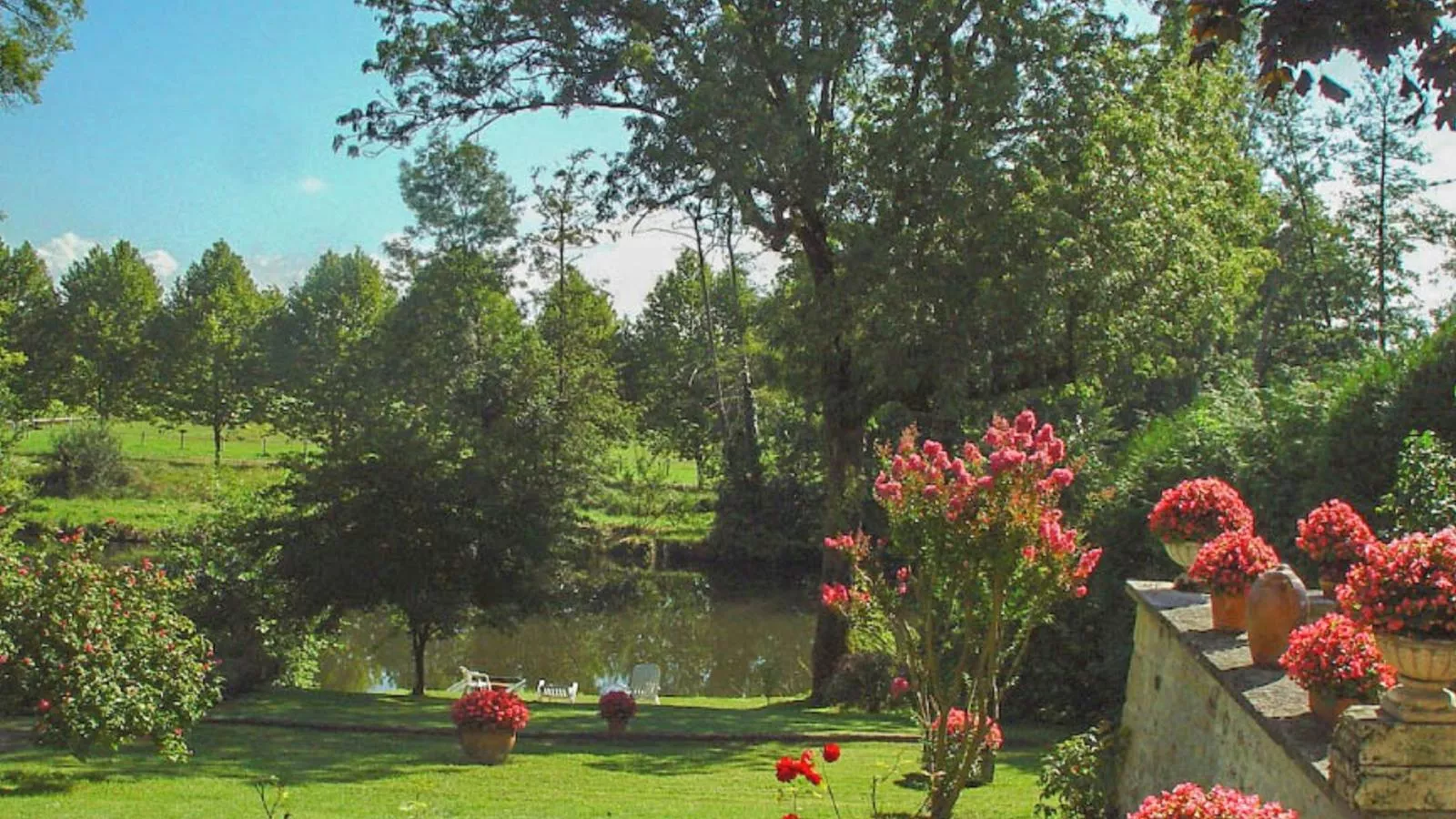 Gîte Côté Rivière-Tuinen zomer