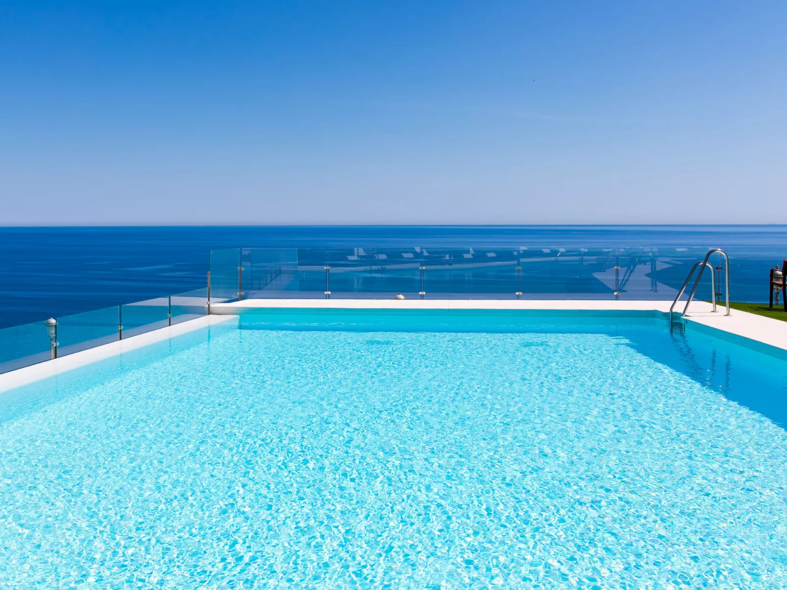 Bayview Collection free Spa & Padel