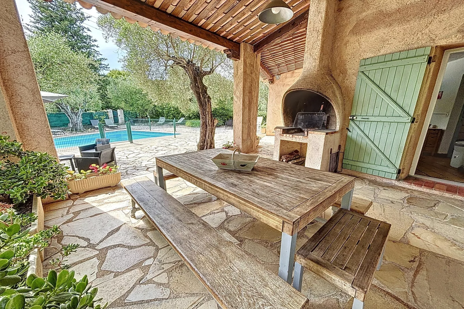 Maison de Campagne Mouans Sartoux-Buitenkant zomer