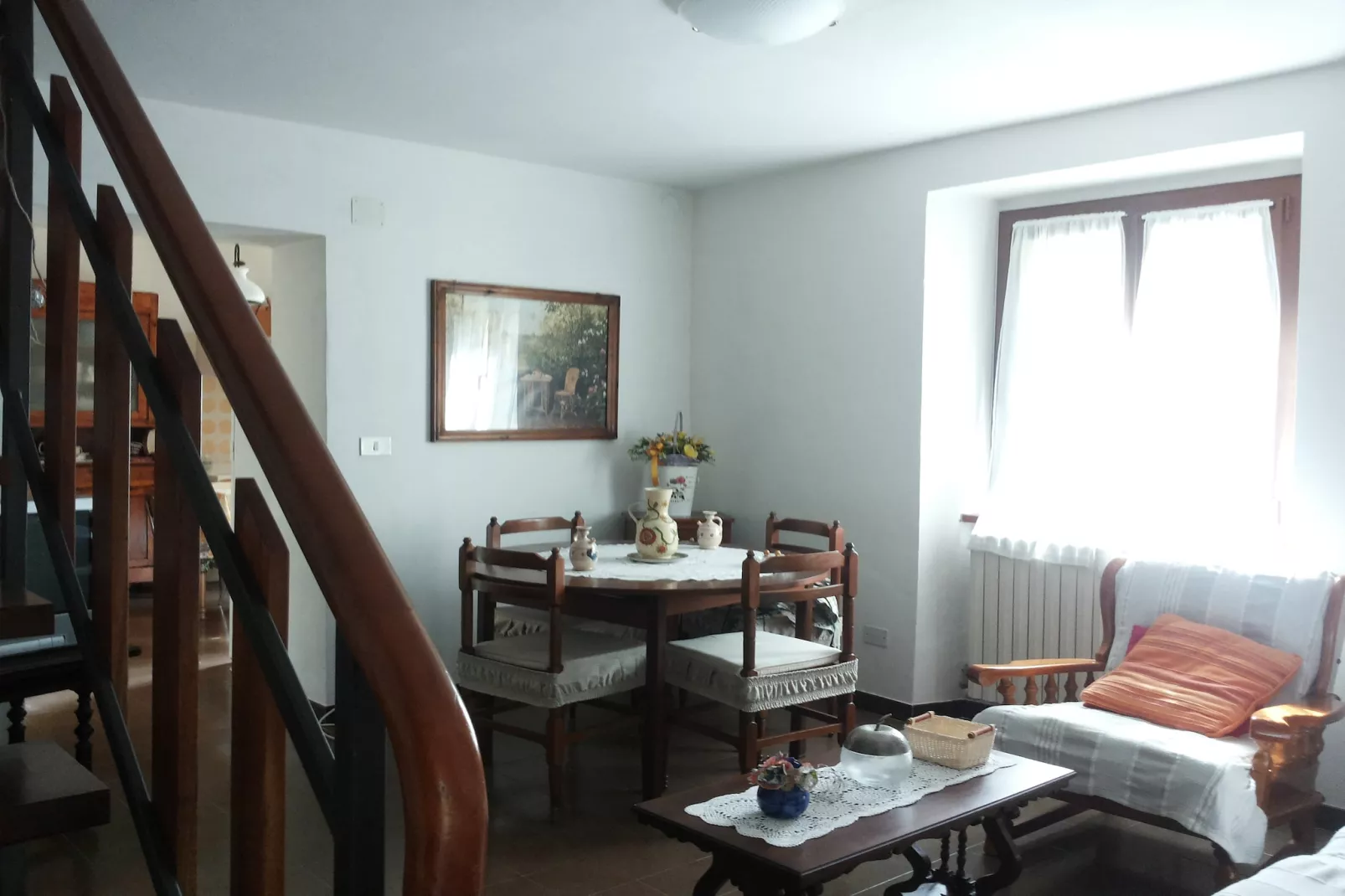 Casa Via Pieve-Eetkamer