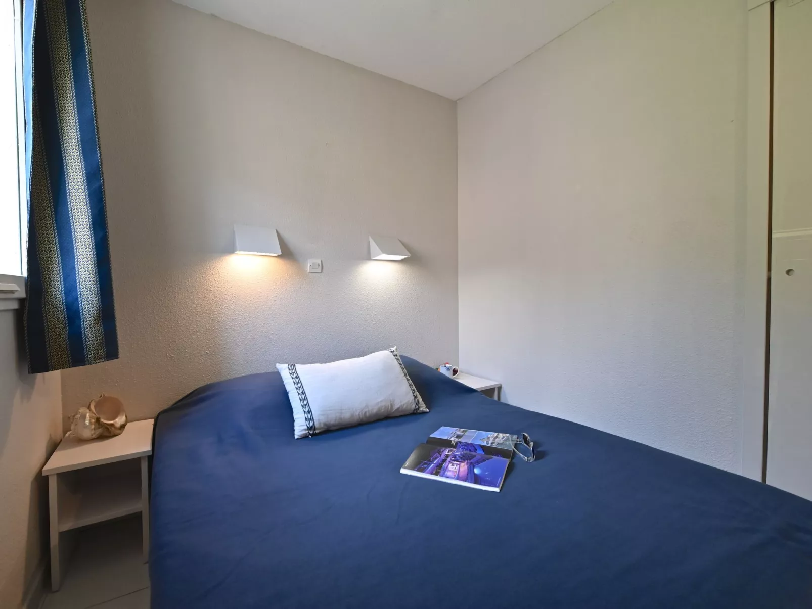 Le Village (VJ106)-Binnen