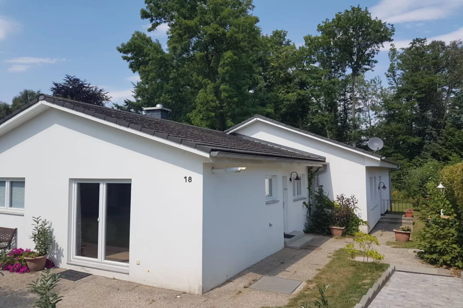 453495-Buitenkant zomer