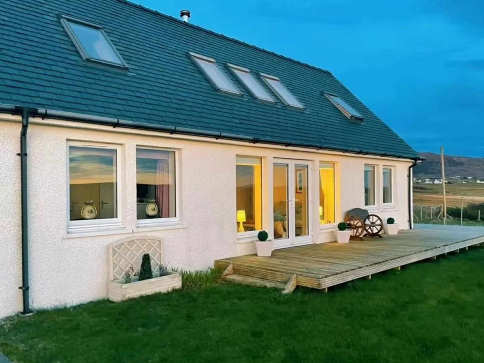 Orral Cottage-Buiten