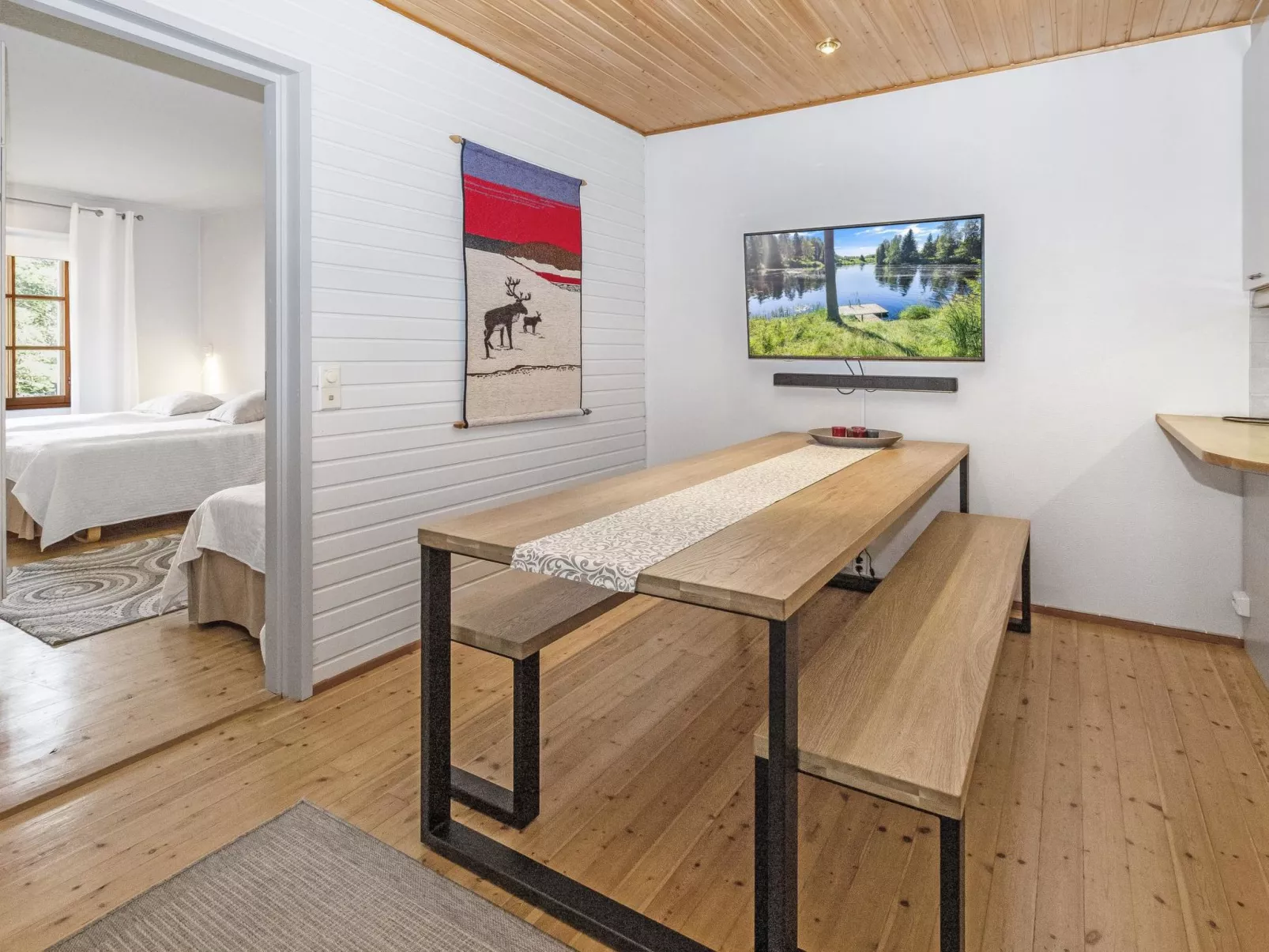 Saariseläntie 8 e 11-Binnen