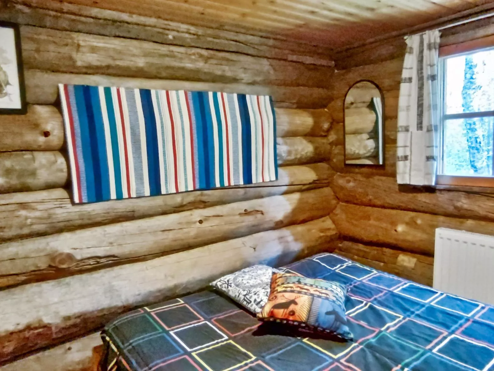 Salmentieva 2-Binnen