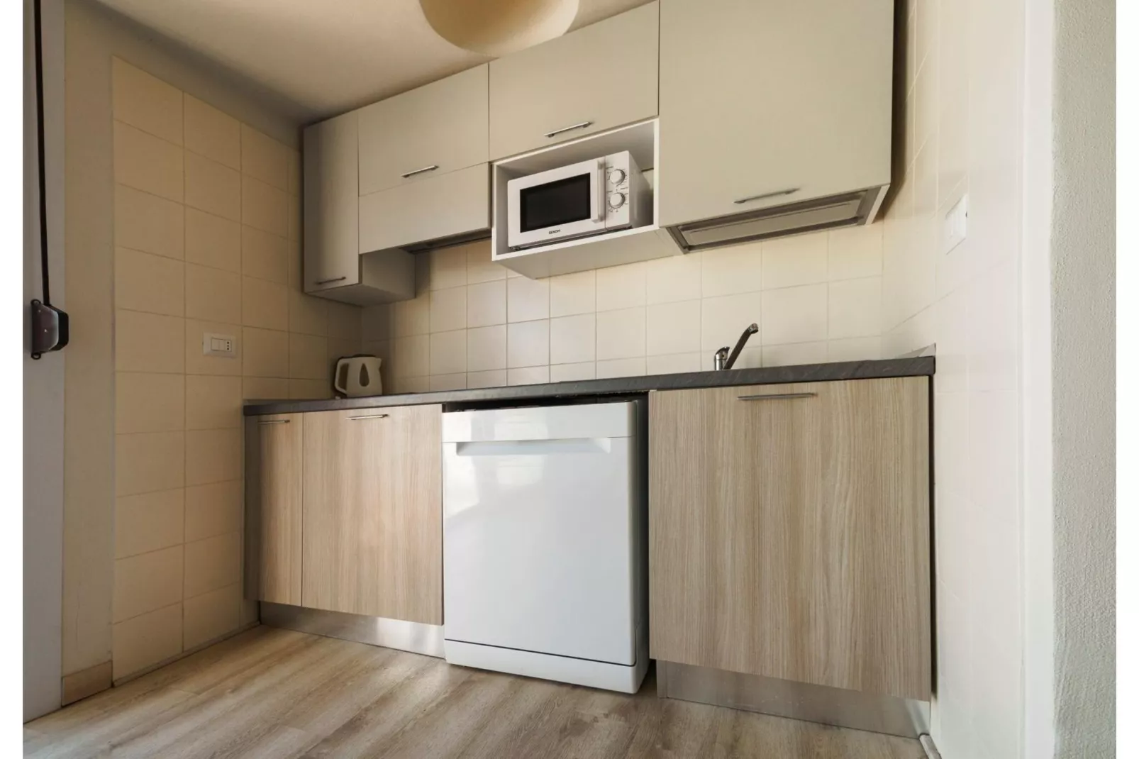 Residence Park Solemaremma 3-Zi-App Comfort D BK/TE 60 qm-Keuken