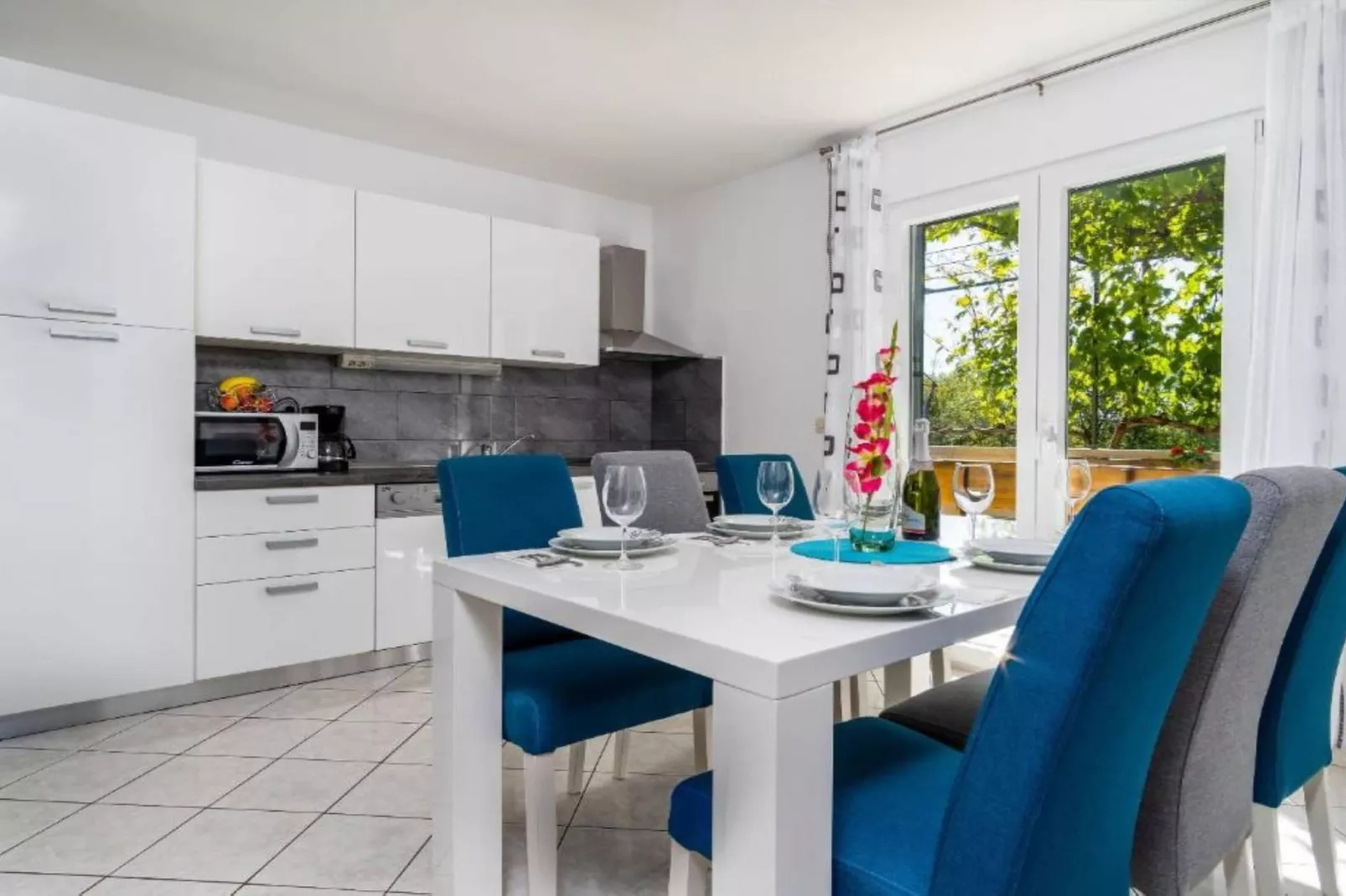 Tranquil Oasis Holiday Home Primorski Dolac with Pool - Three Bedroom Holiday Home with Pool