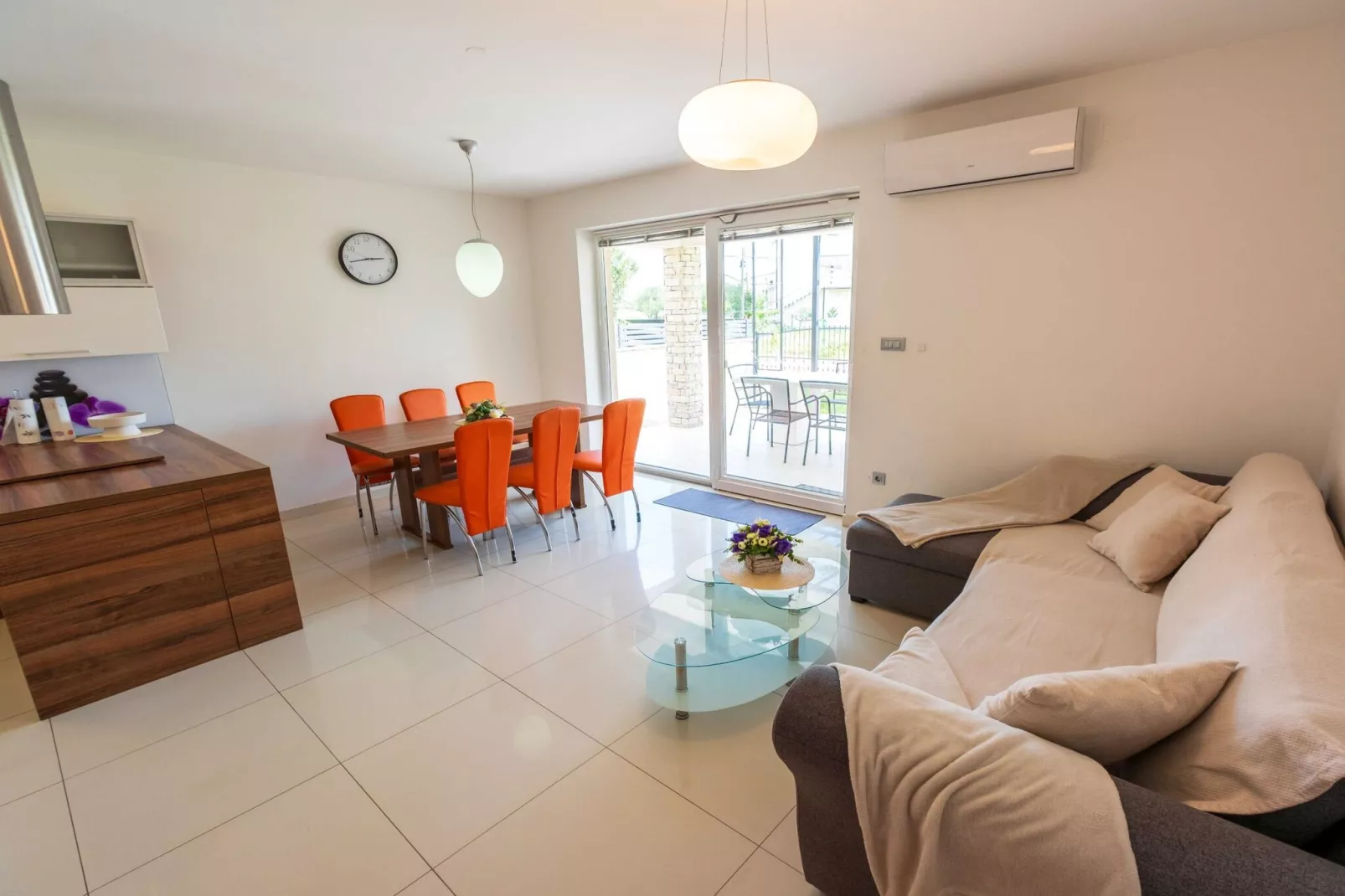 Charming  Three Bedroom House  Turanj