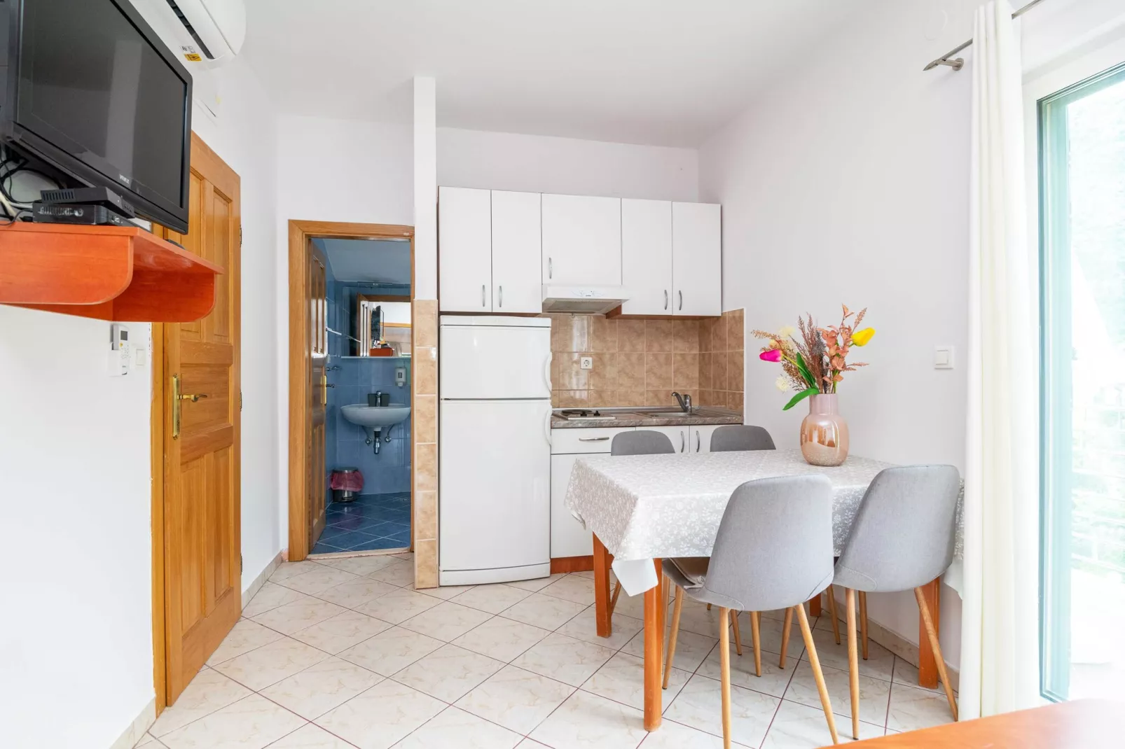 Apartments Azzurro- One Bedroom Apartment with Terrace  ( Azzurro III-gornji)
