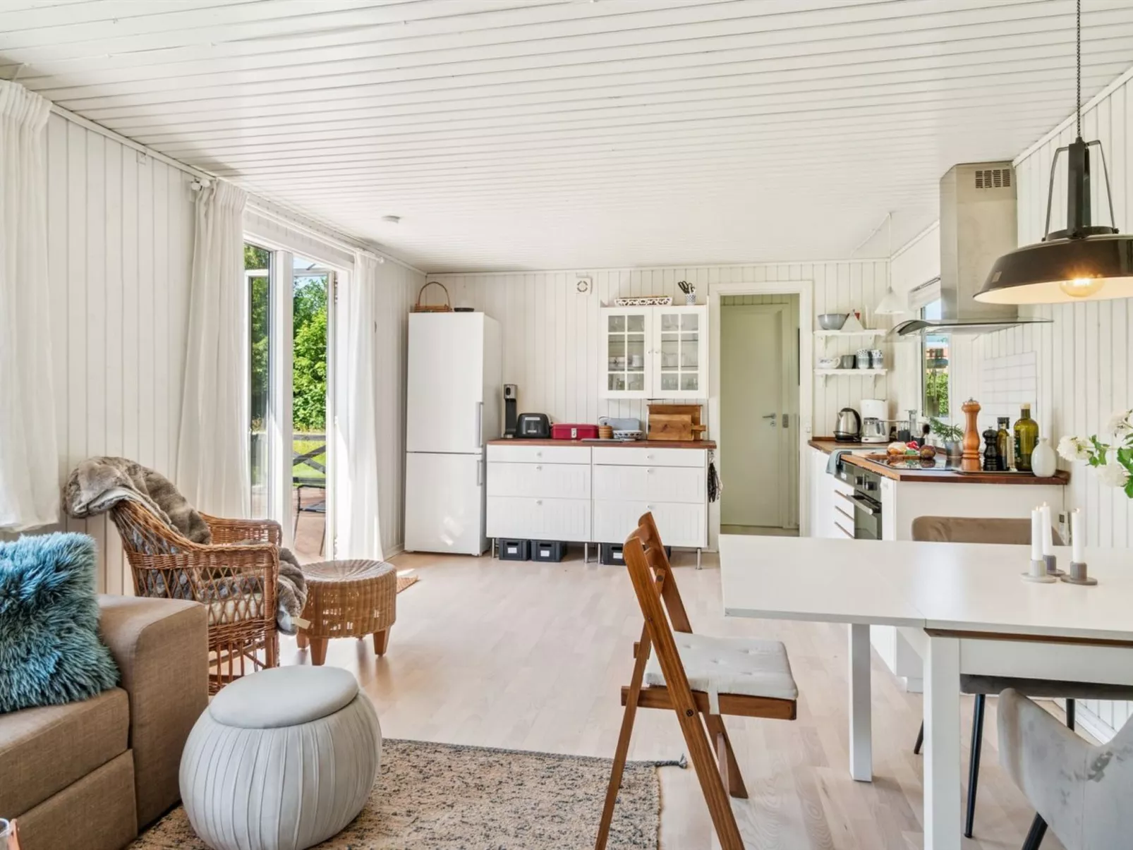 "Holmer" - 2.5km from the sea-Binnen