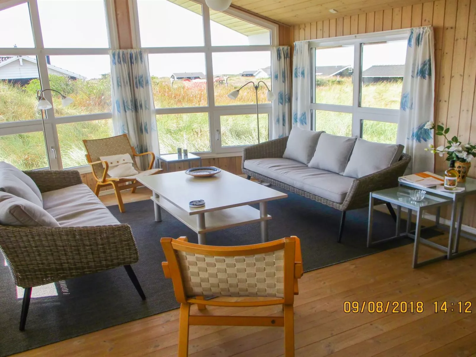 "Zuhra" - 400m from the sea-Binnen