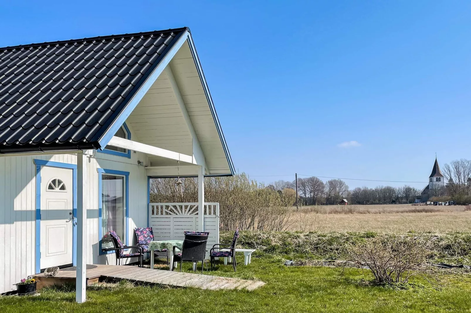 Charmant tuinhuisje in Levide