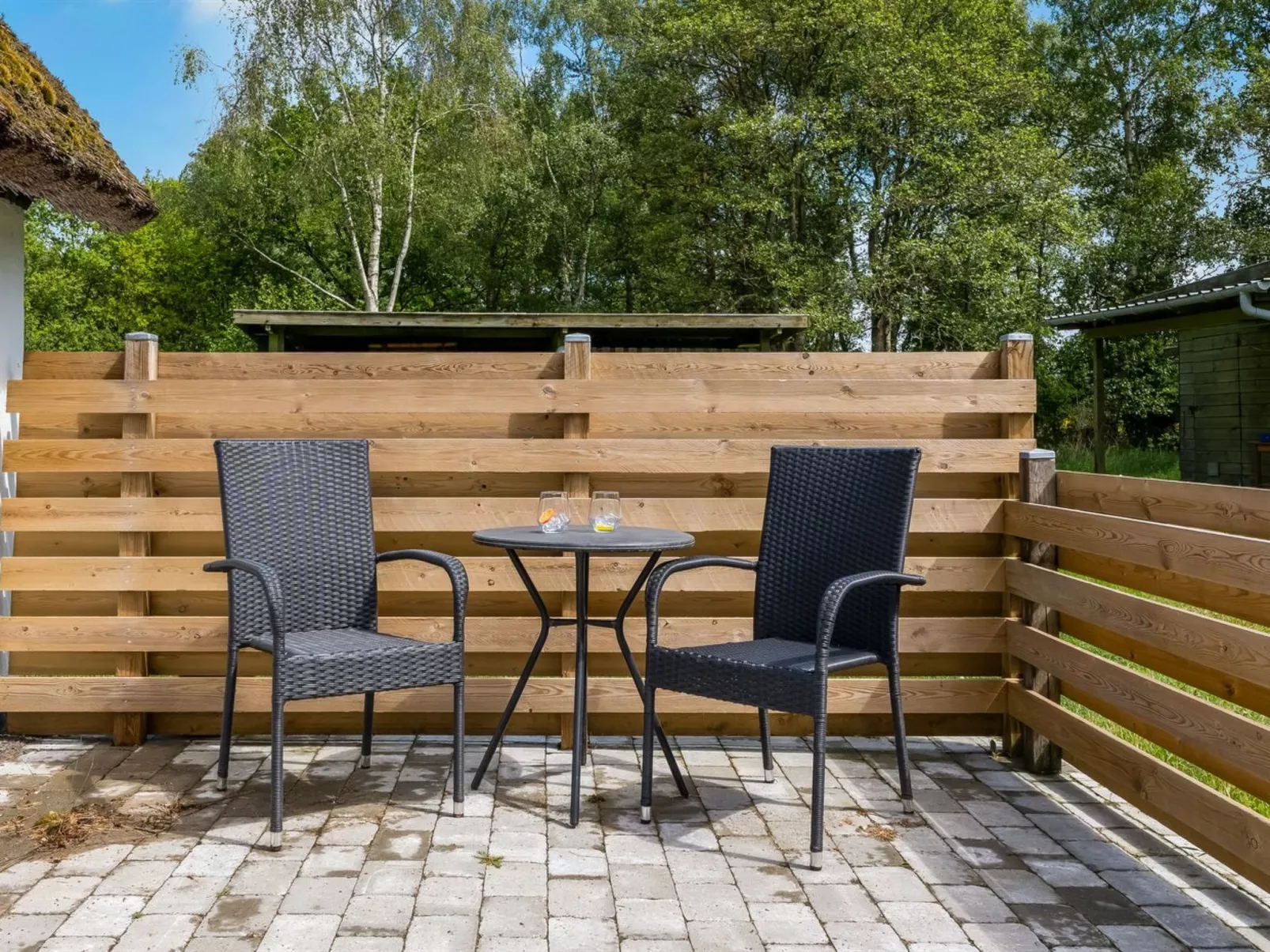 "Aatos" - 2km from the sea-Buiten