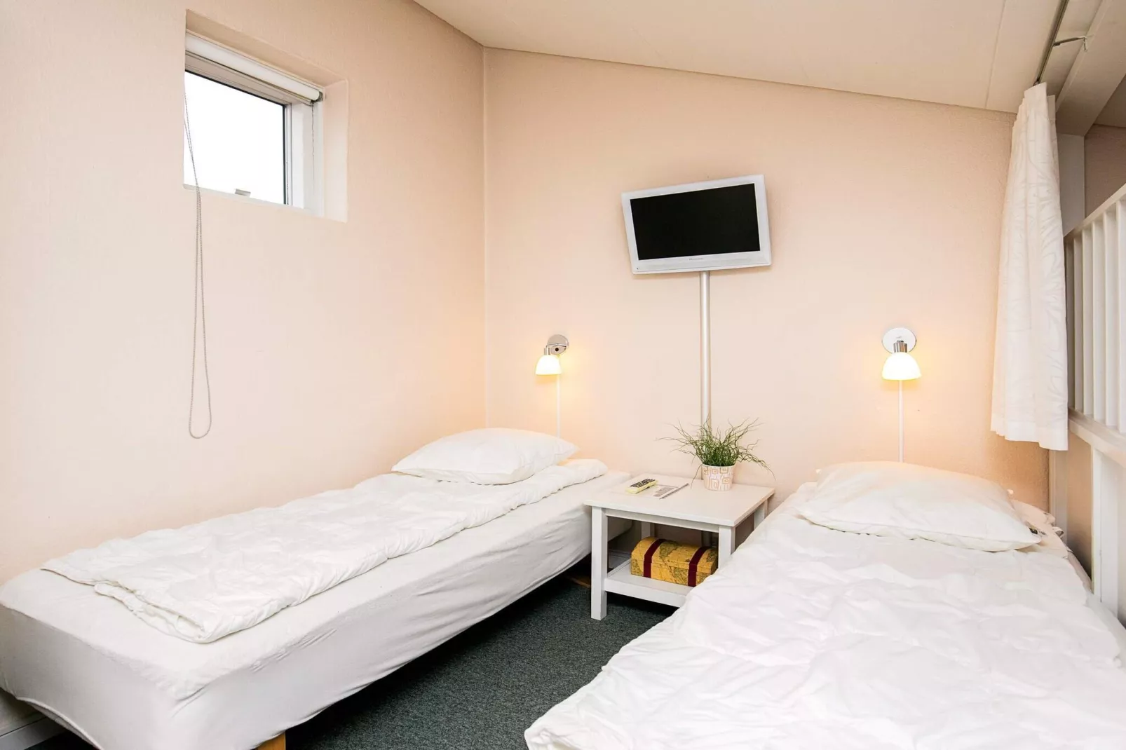 2½ room w/seaview, 2nd floor - Binnen