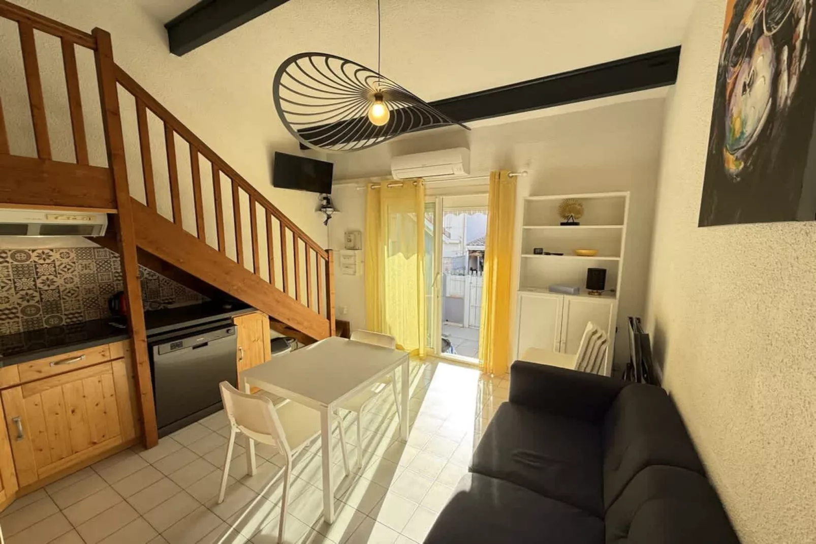 60 Maison avec terra-Eetkamer