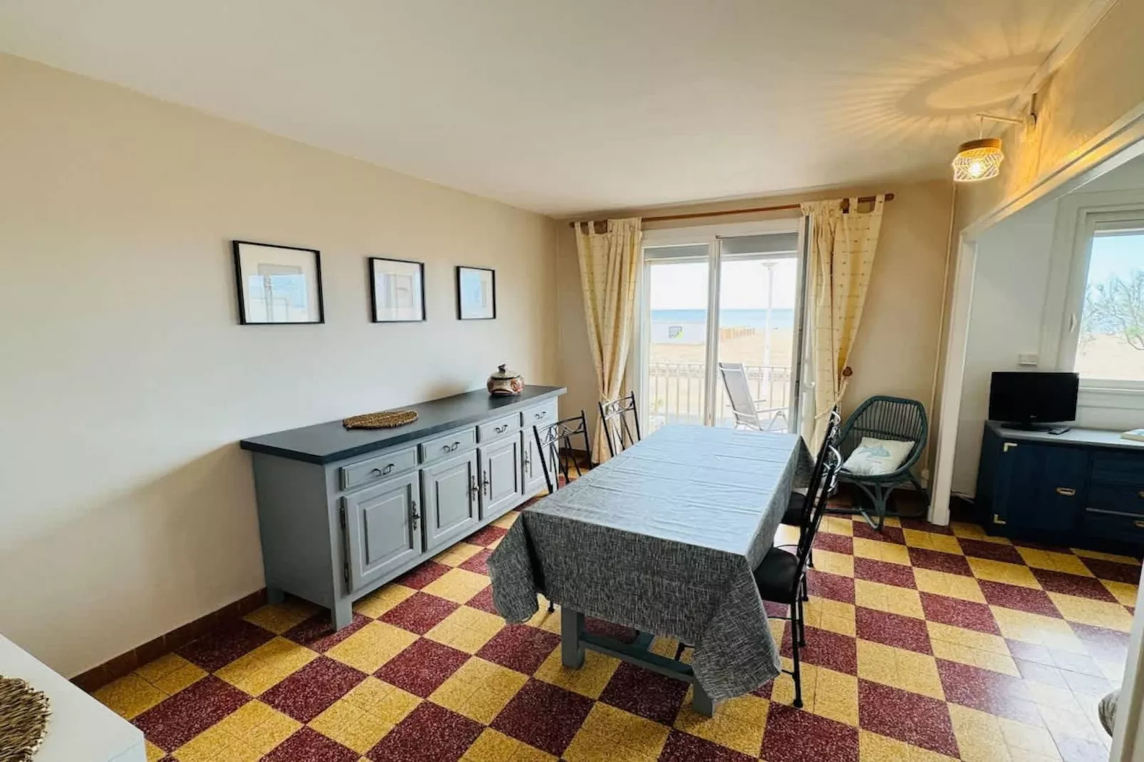 46 Appartement en Fr-Eetkamer