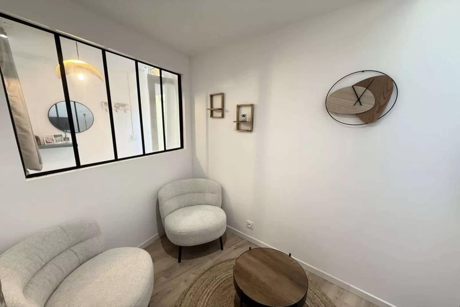 83 Le Faïence Studio