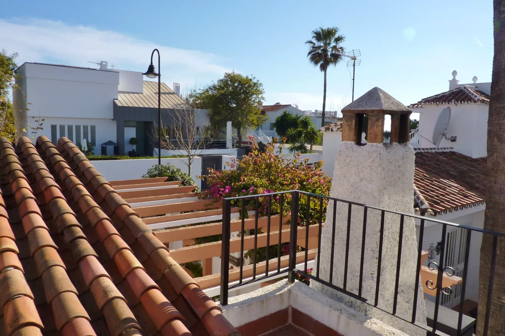 Casa Estoril-Uitzicht zomer