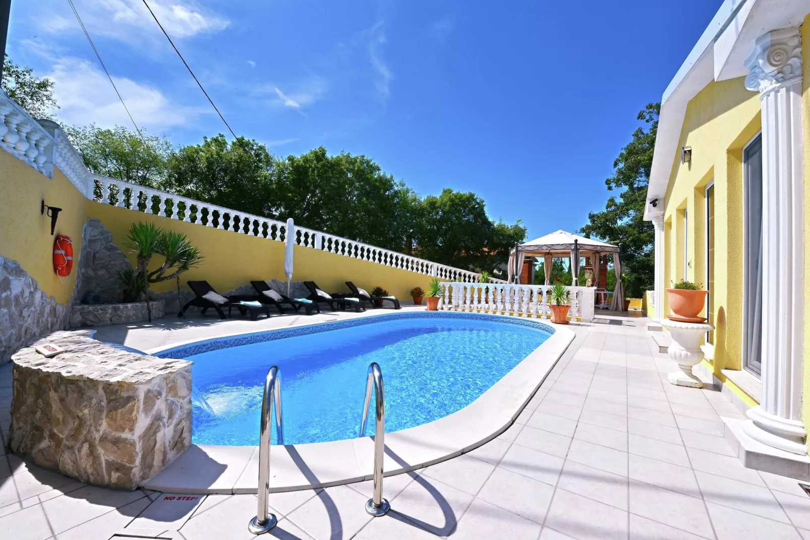 Villa Katarina-Zwembad
