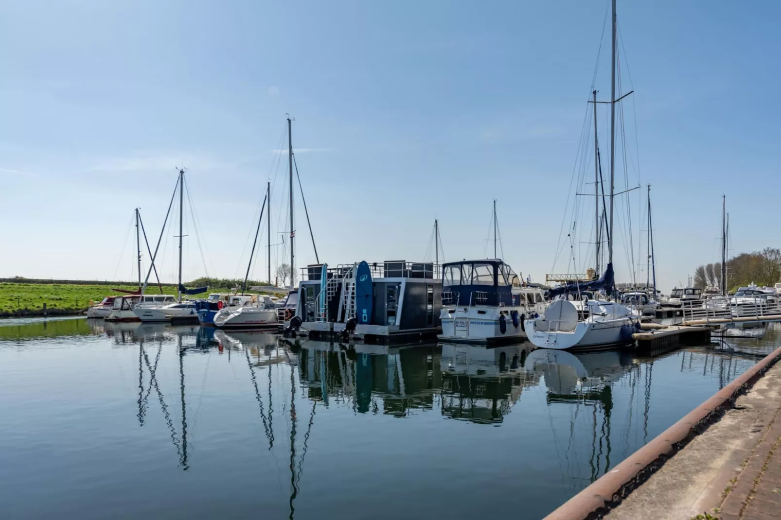 Waterlodge Blue Island-Buitenkant zomer