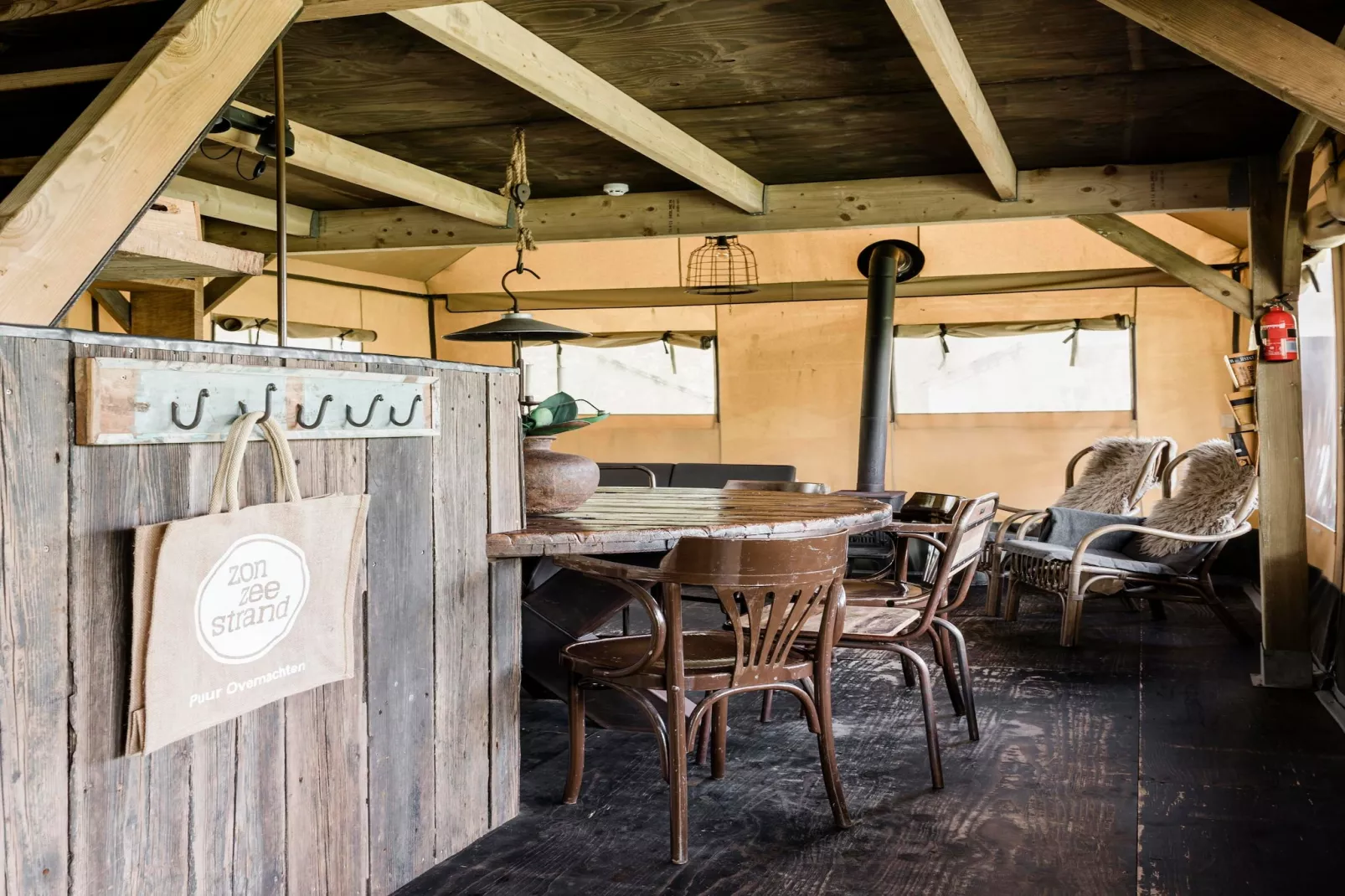 Wood Lodge - Duynpark-Eetkamer