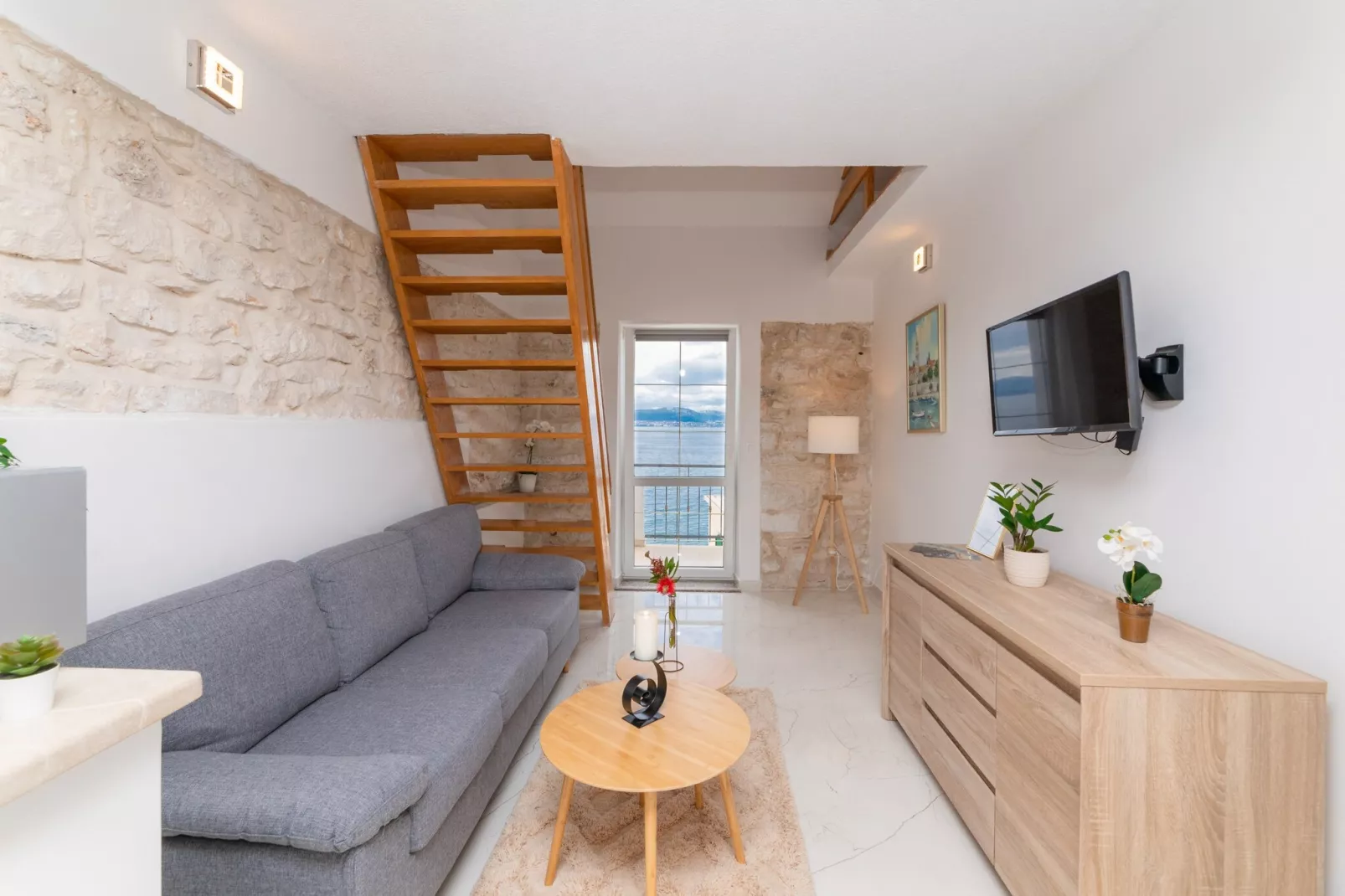 Apartments Tino- Two Bedroom Apartment with Terrace and Sea View(A2)-Woonkamer