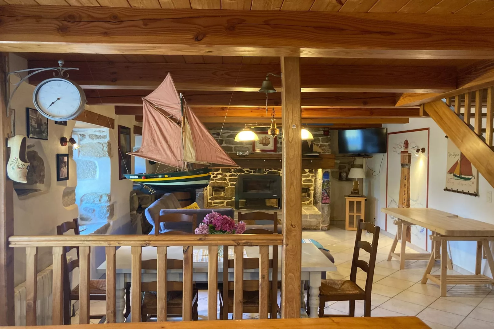 Jolie maison proche de la mer-Woonkamer