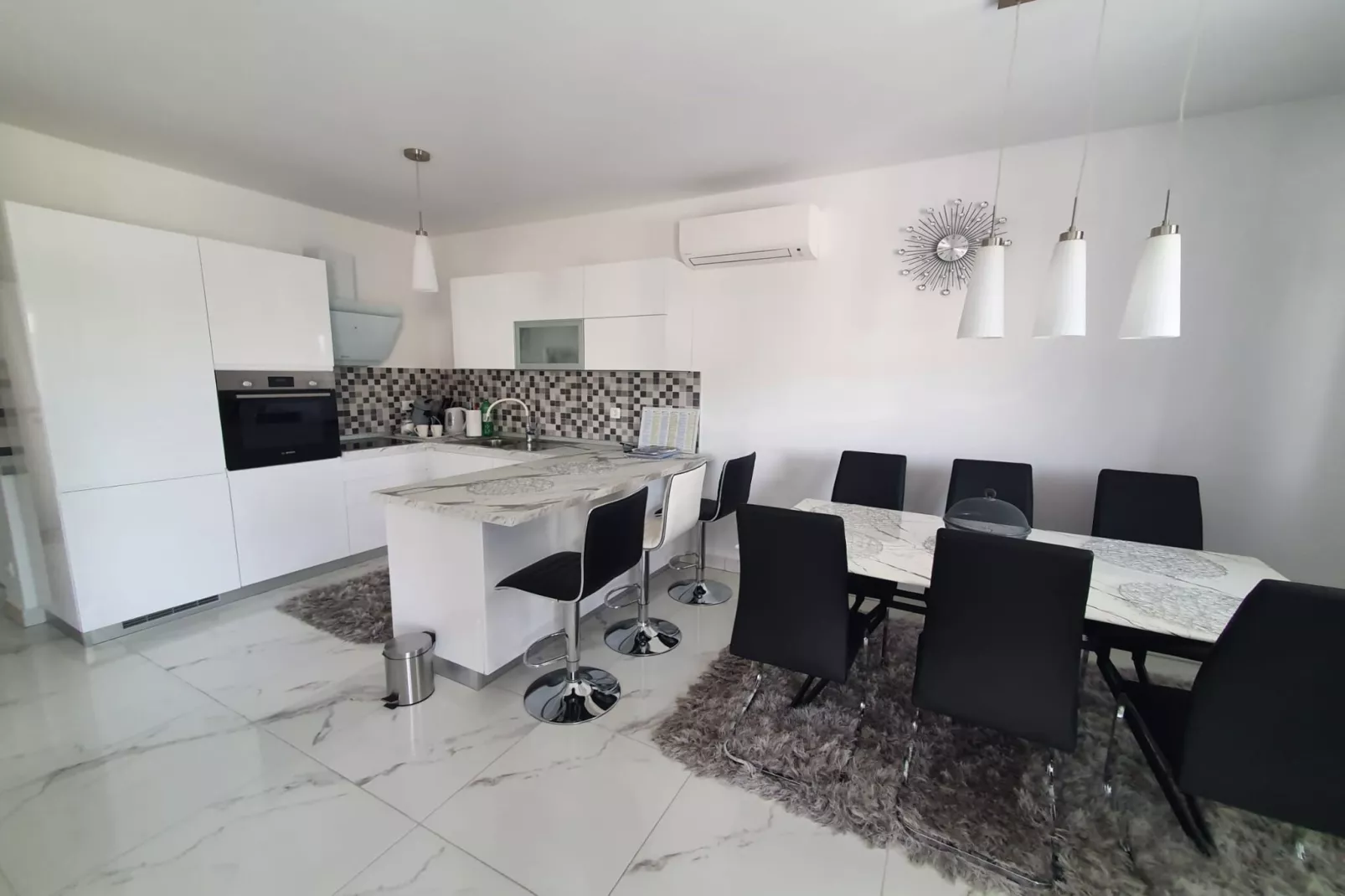 Kastel Novi Elegant and Stylish Apartment with Terrace and Patio - Two Bedroom Apartment with Terrace