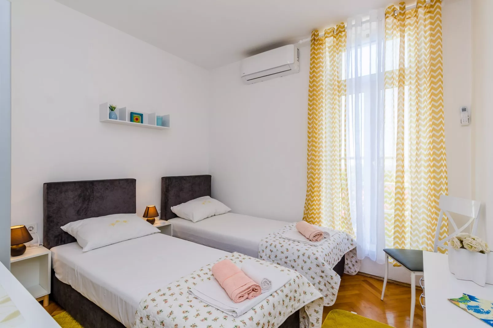 Apartment Petrana - Studio Apartment with Terrace