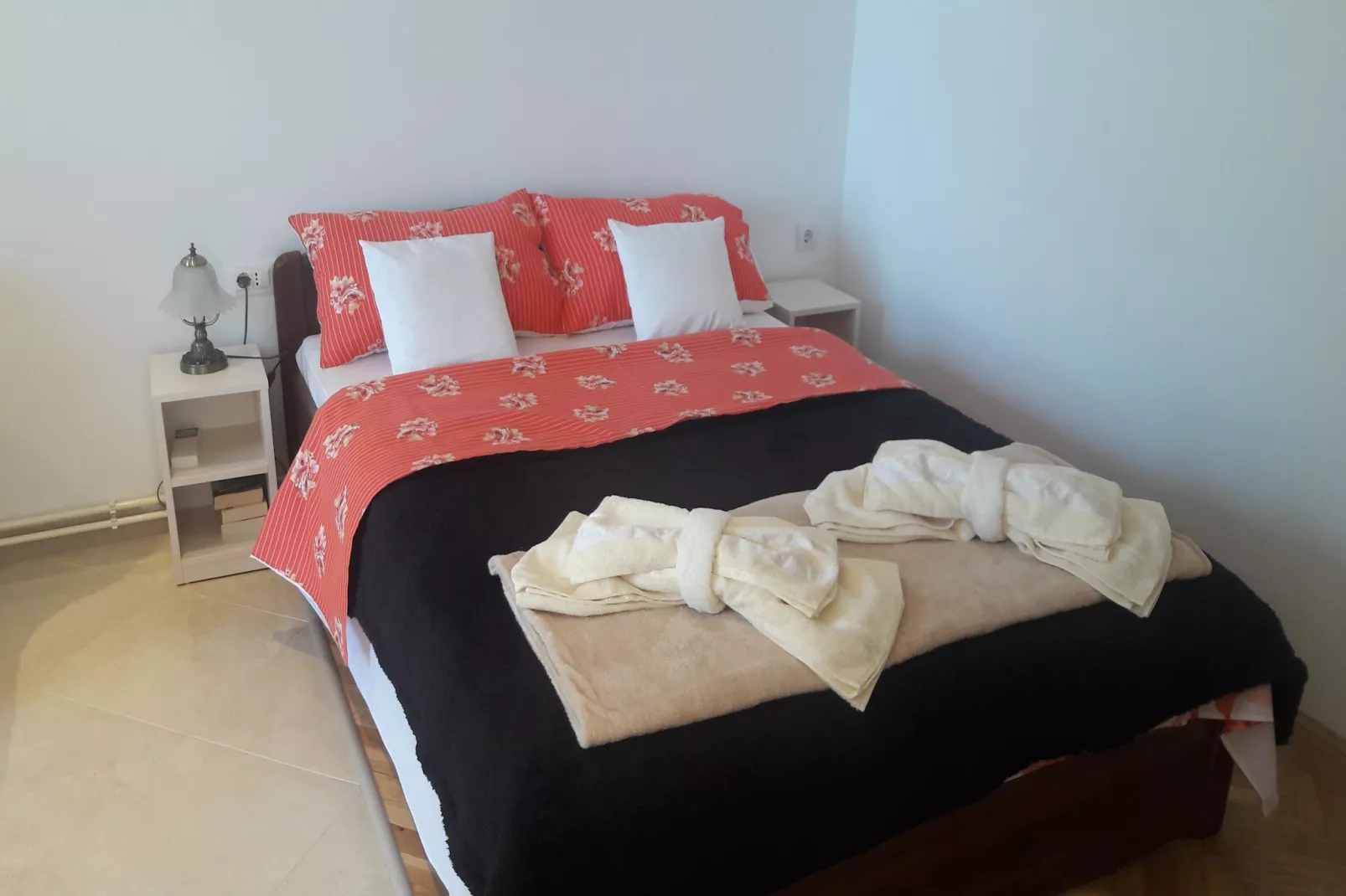 Apartments Elena (ST) - Studio Apartment A2 (Red)