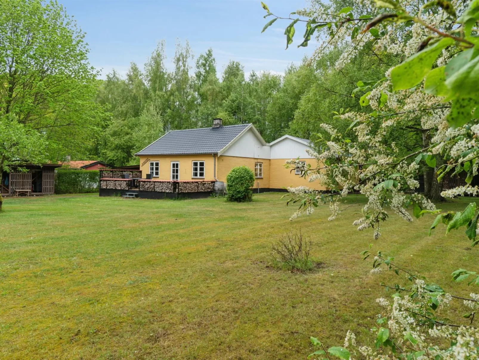 "Andri" - 1.5km from the sea-Buiten