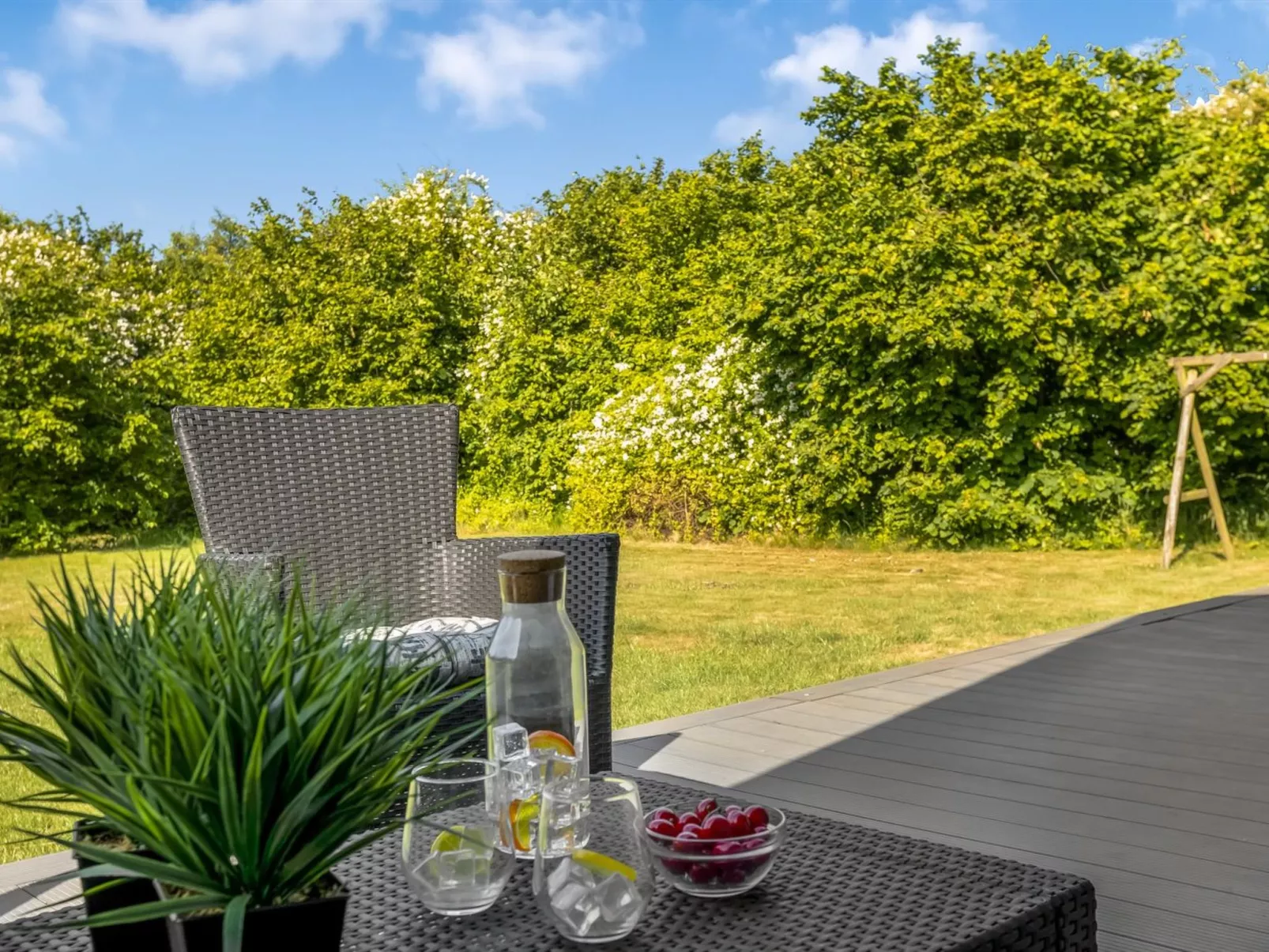 "Kai" - 400m from the sea-Buiten